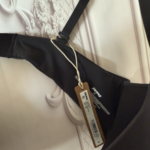 NWT SKIMS Fits Everybody T-Shirt Demi Bra Onyx Black Size 36C $54 - Picture 6 of 12